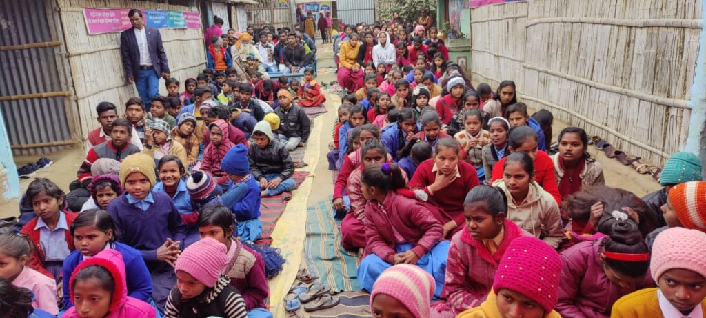 savitribai तीसरा पक्ष