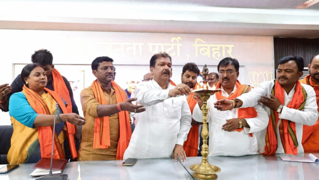 नाई समाज के विकास के लिए एनडीए सरकार समर्पित :डॉ. दिलीप जायसवाल