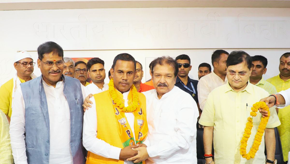 कई नेताओं और युवाओं ने भाजपा को चुना कई नेताओं और युवाओं ने भाजपा को चुना