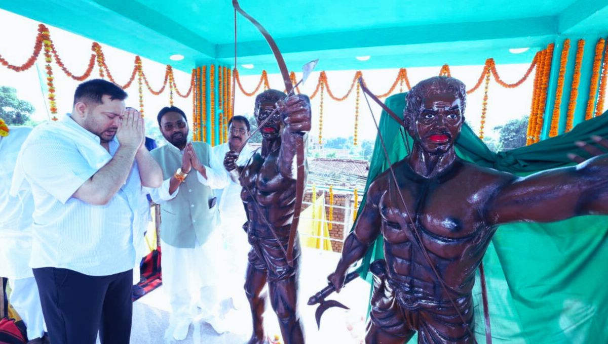 चकाई में सिदो-कान्हू प्रतिमा का अनावरण,किया आदिवासी वीरों को नमन