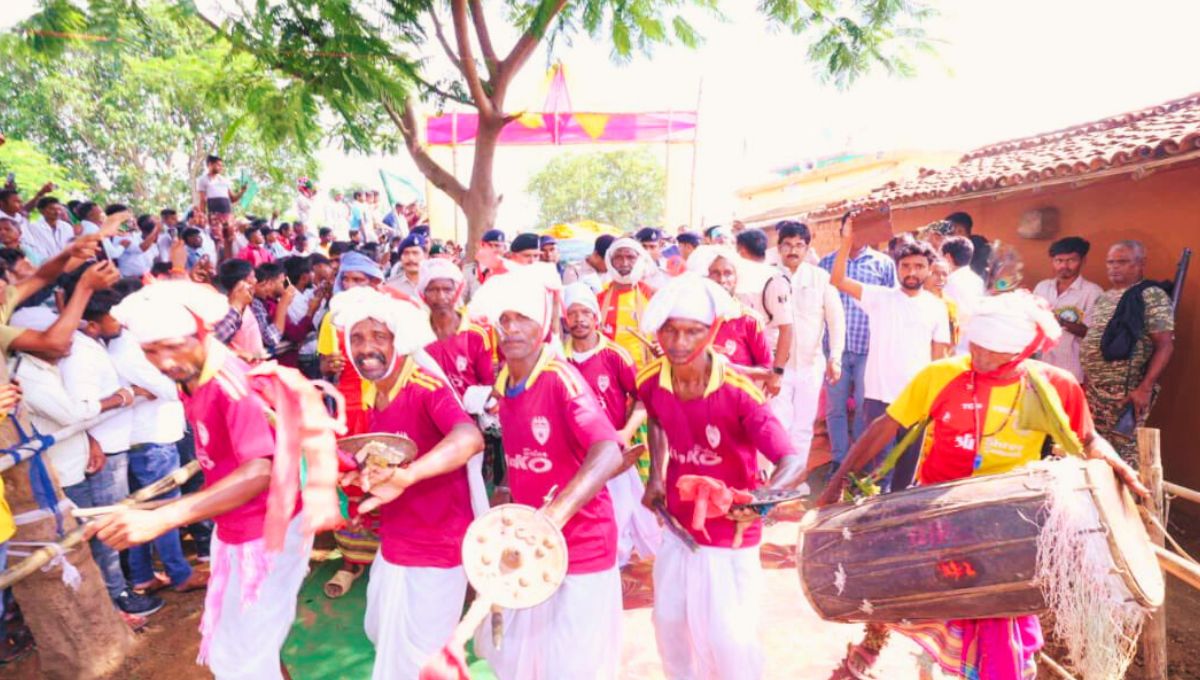 जनसैलाब और सांस्कृतिक उत्सव