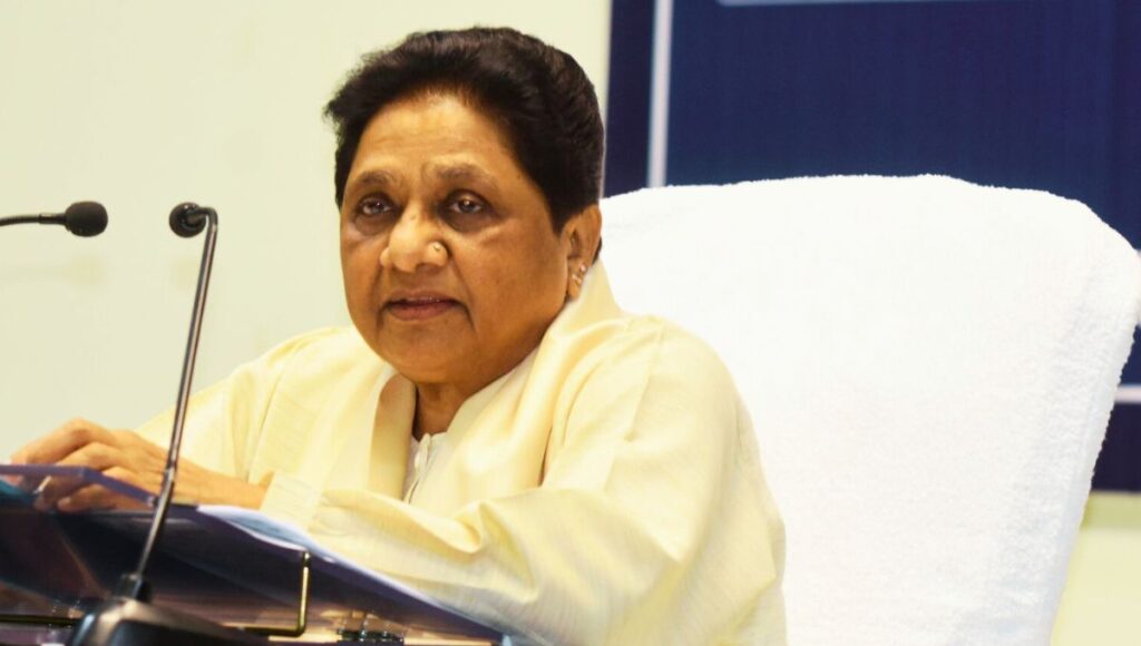 बसपा सुप्रीमो मायावती की ओर से अखिलेश को बर्थडे विश – क्या बदलेगा यूपी का सियासी मौसम?