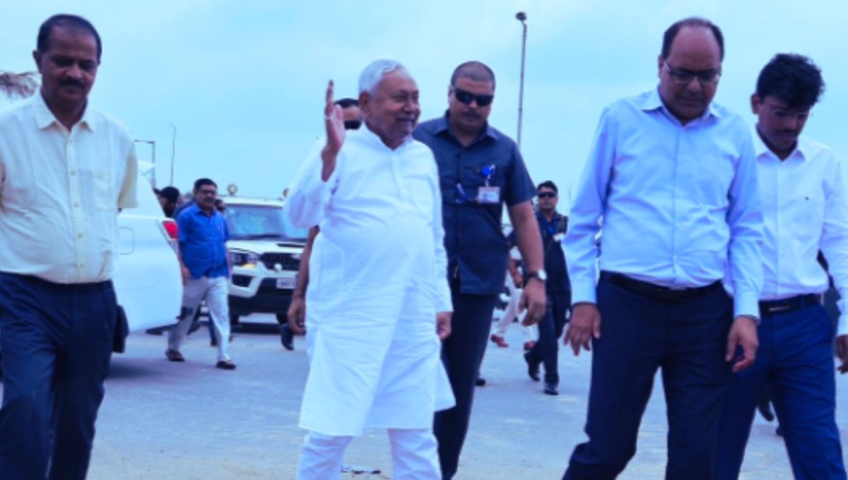 मुख्यमंत्री ने गंगा जलस्तर का जायजा लिया, अलर्ट रहने का निर्देश