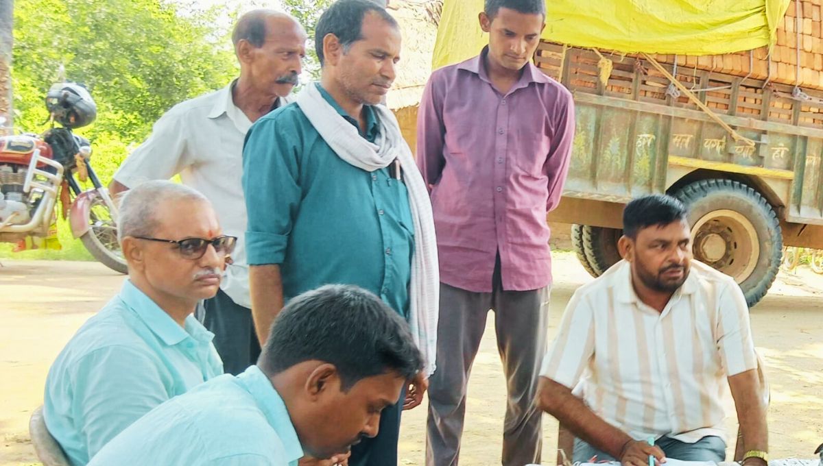 अरवल जिले में मतदाता सूची से नाम हटाने की साजिश? मनोज सिंह यादव ने किया बड़ा खुलासा अरवल जिले में मतदाता सूची से नाम हटाने की साजिश? मनोज सिंह यादव ने किया बड़ा खुलासा