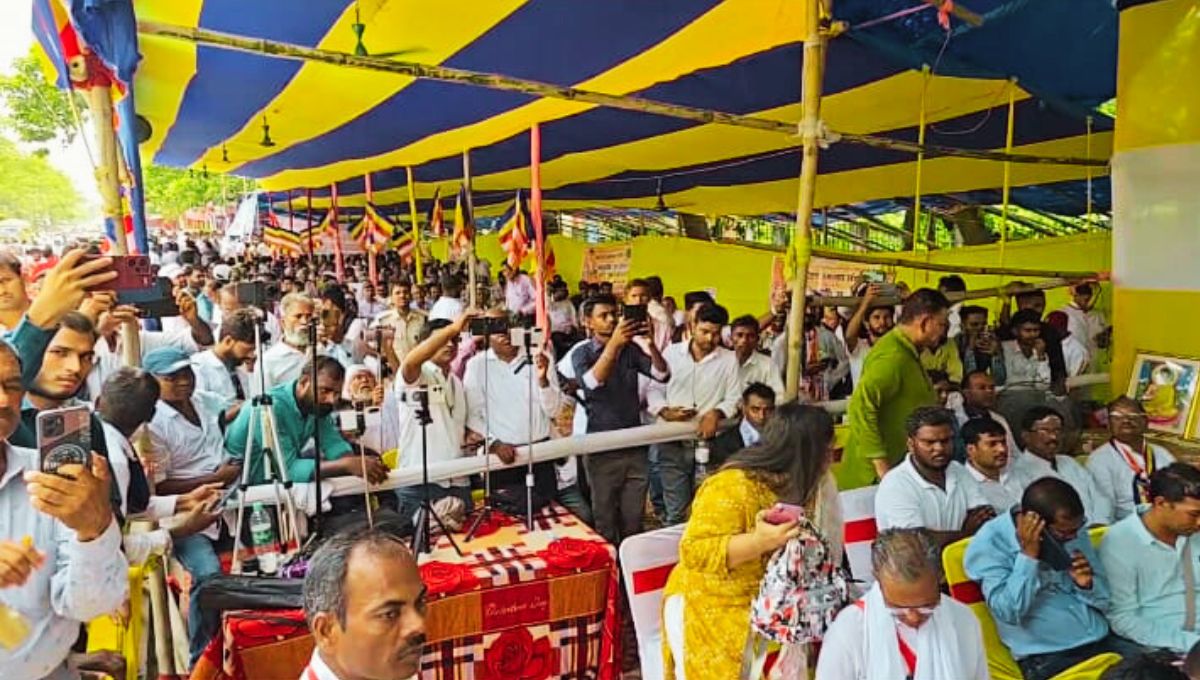 बौद्ध अस्मिता की लड़ाई तेज बौद्ध अस्मिता की लड़ाई तेज