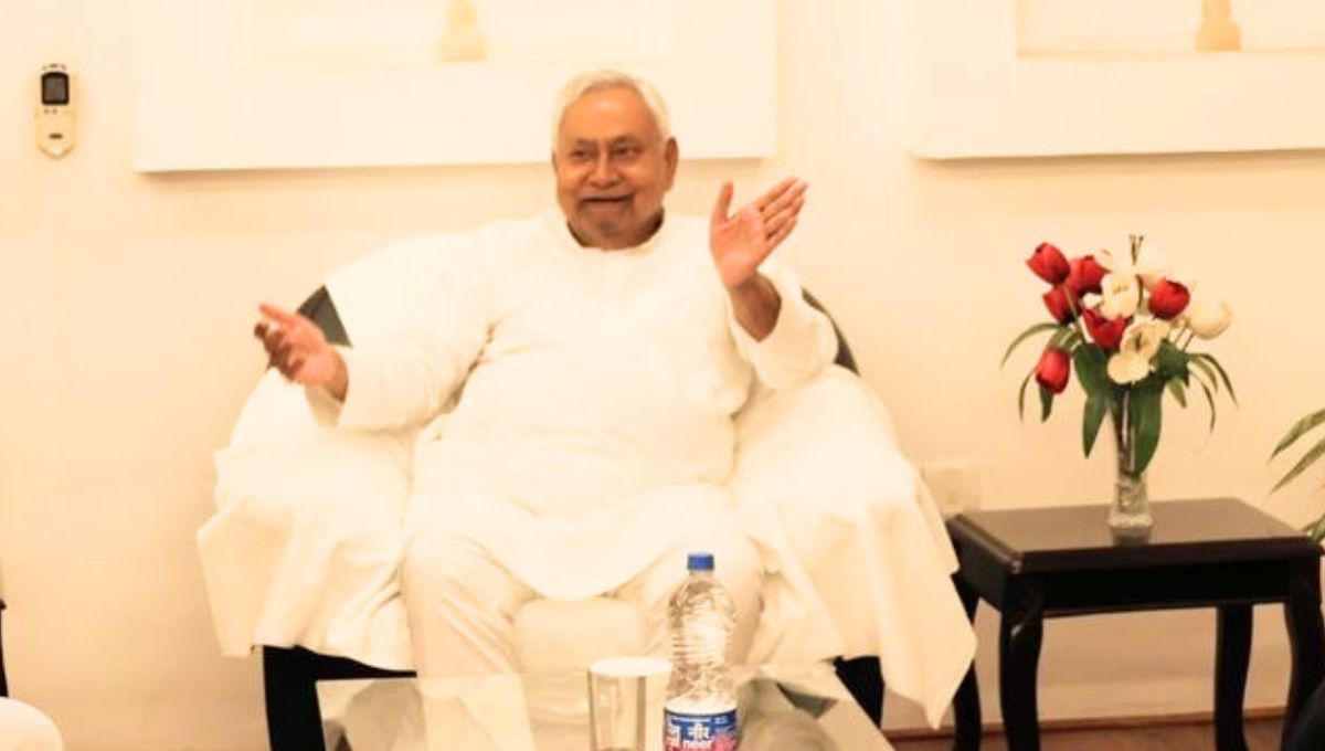 होम तीसरा पक्ष बिहार पत्रकार सम्मान पेंशन योजना: चुनावी घोषणाओं की भीड़ में पत्रकार समाज पर कितना असर डालेगी?