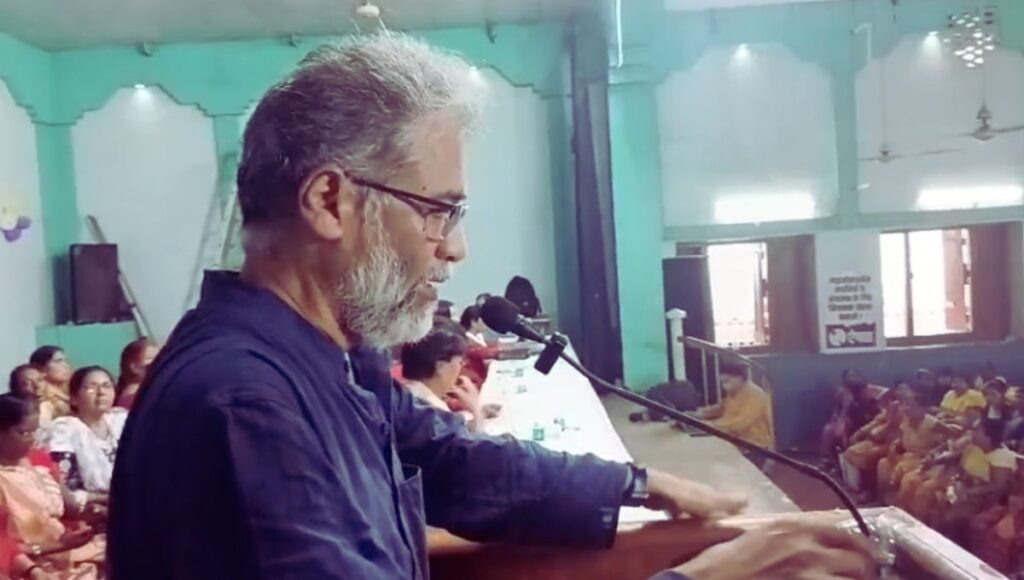 कर्ज नहीं रोजगार चाहिए!बिहार की महिलाओ की हुंकार से कांपी सत्ता