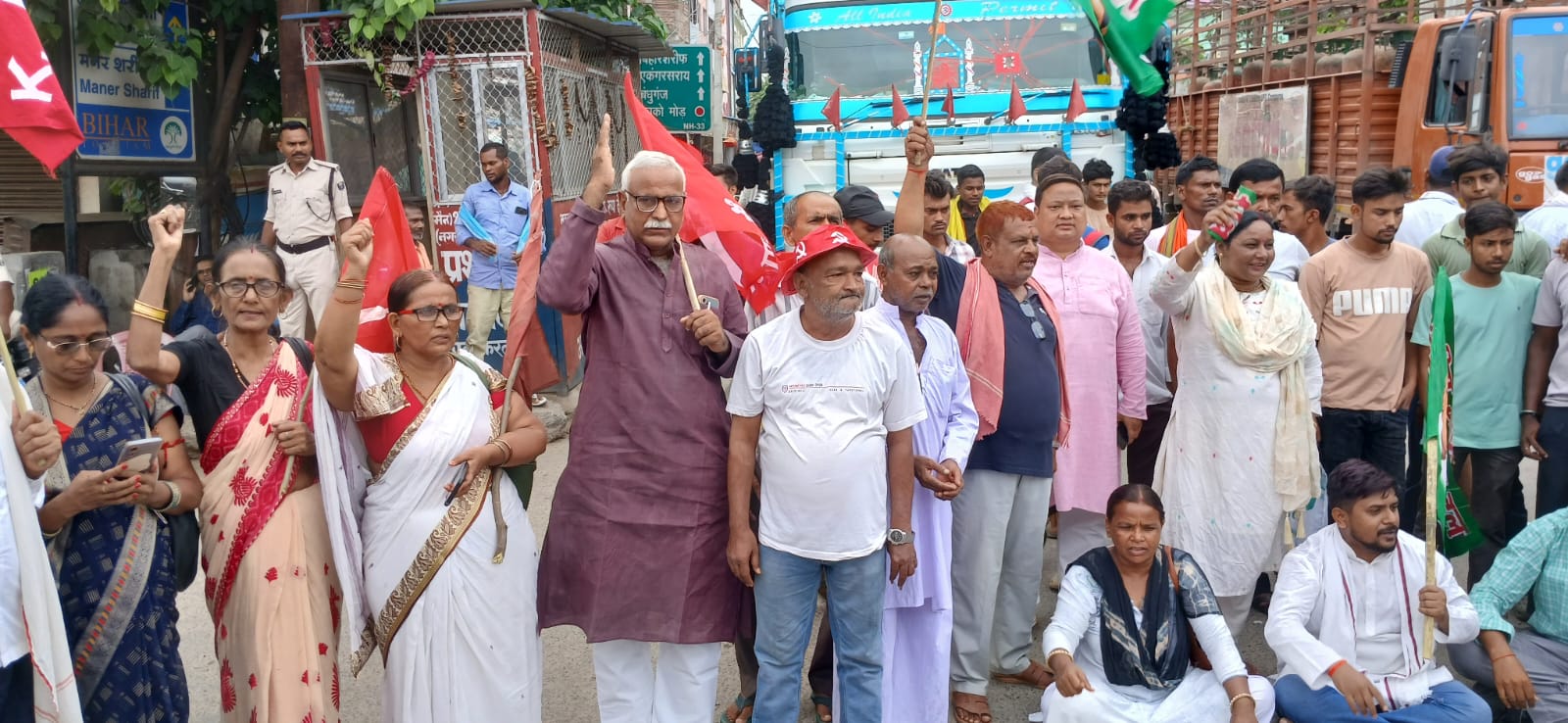 राजधानी से गांव तक, हर सड़क पर विरोध राजधानी से गांव तक, हर सड़क पर विरोध