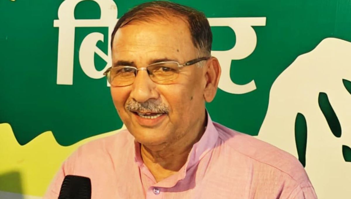 मूल सवालों से भाग रहा चुनाव आयोग, विपक्ष के सवालों पर पर्दा डालने की साजिश?:चित्तरंजन गगन