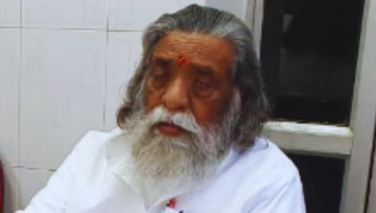 शिबू सोरेन : झारखंड आंदोलन के एक युग का अवसान शिबू सोरेन : झारखंड आंदोलन के एक युग का अवसान