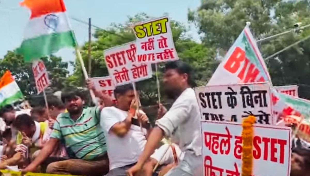 STET अभ्यर्थियों पर लाठीचार्ज: लोकतंत्र, शिक्षा और रोजगार पर हमला! STET अभ्यर्थियों पर लाठीचार्ज: लोकतंत्र, शिक्षा और रोजगार पर हमला!