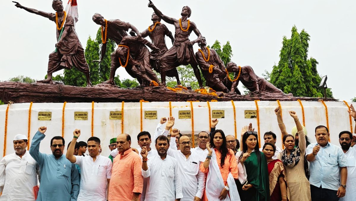 राजद ने सप्त शहीदों को दी श्रद्धांजलि भारत छोड़ो आंदोलन की विरासत को किया नमन