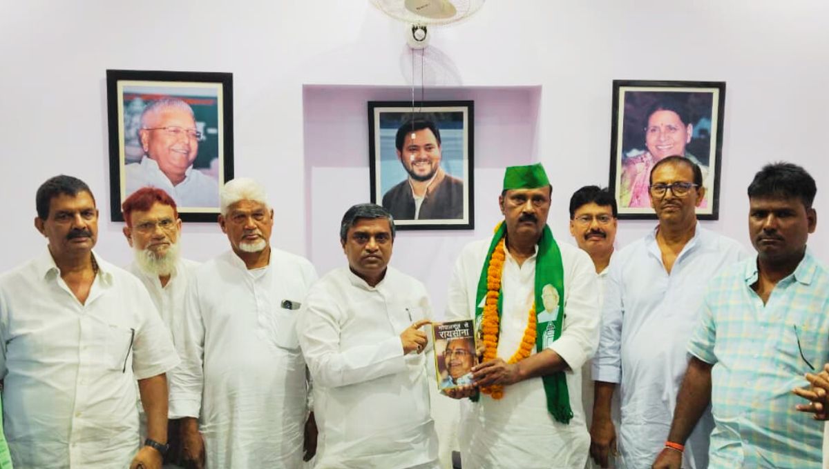 भाजपा के पूर्व विधायक देवनारायण रजक ने थामा राजद का हाथ