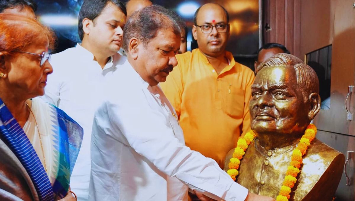 अटल जी की सोच थी हिमालय जैसी ऊंची: डॉ. दिलीप जायसवाल