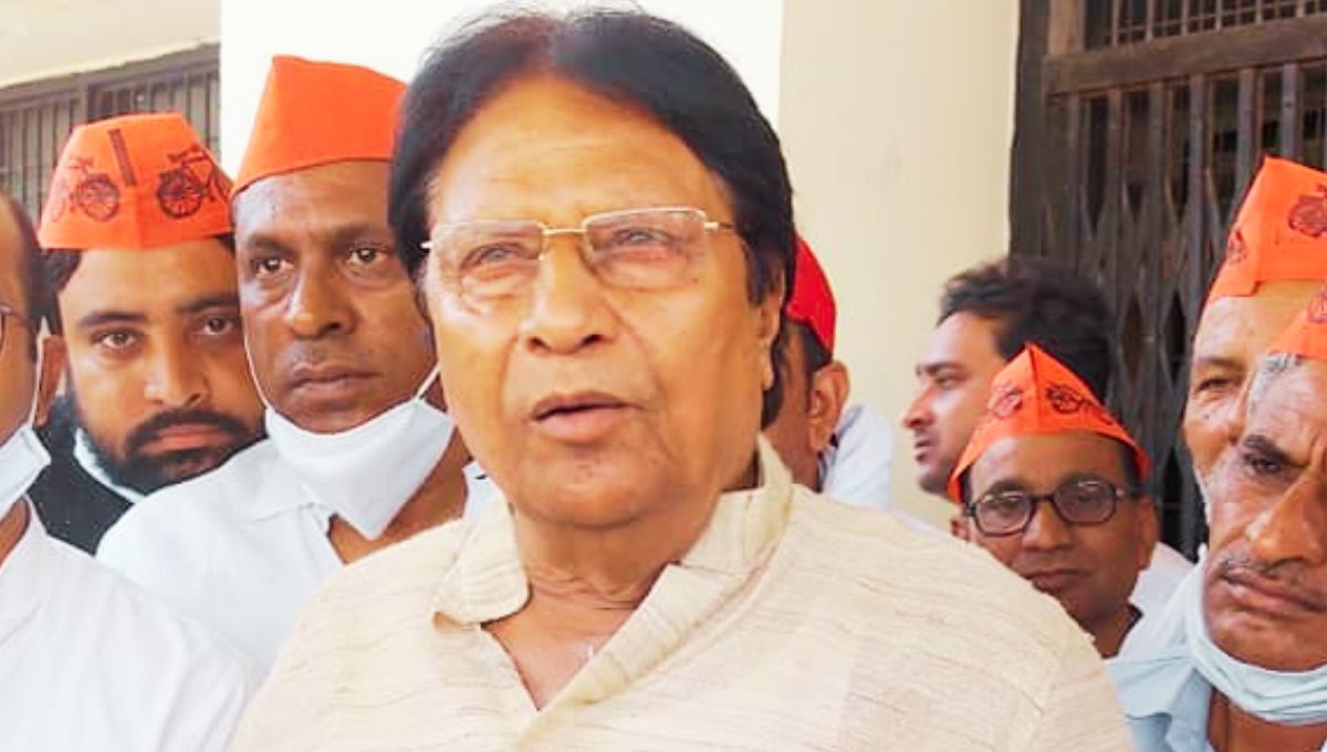 AMU छात्रों के आंदोलन को समाजवादी पार्टी का मिला साथ