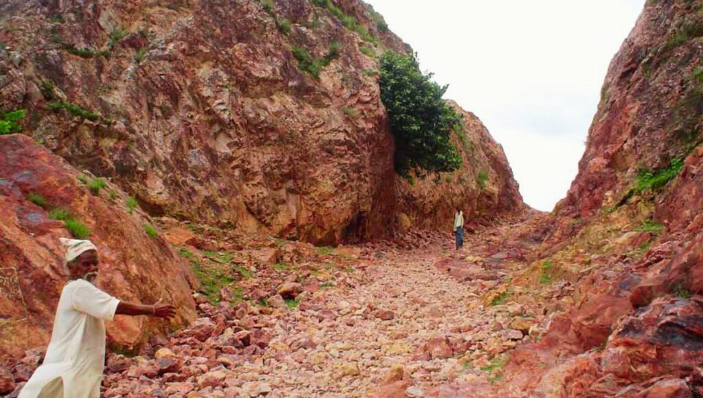 Mountain Man: दशरथ मांझी की पुण्यतिथि पर चंद्रशेखर आजाद का नमन कहा – हौसले की मिसाल हैं मांझी जी