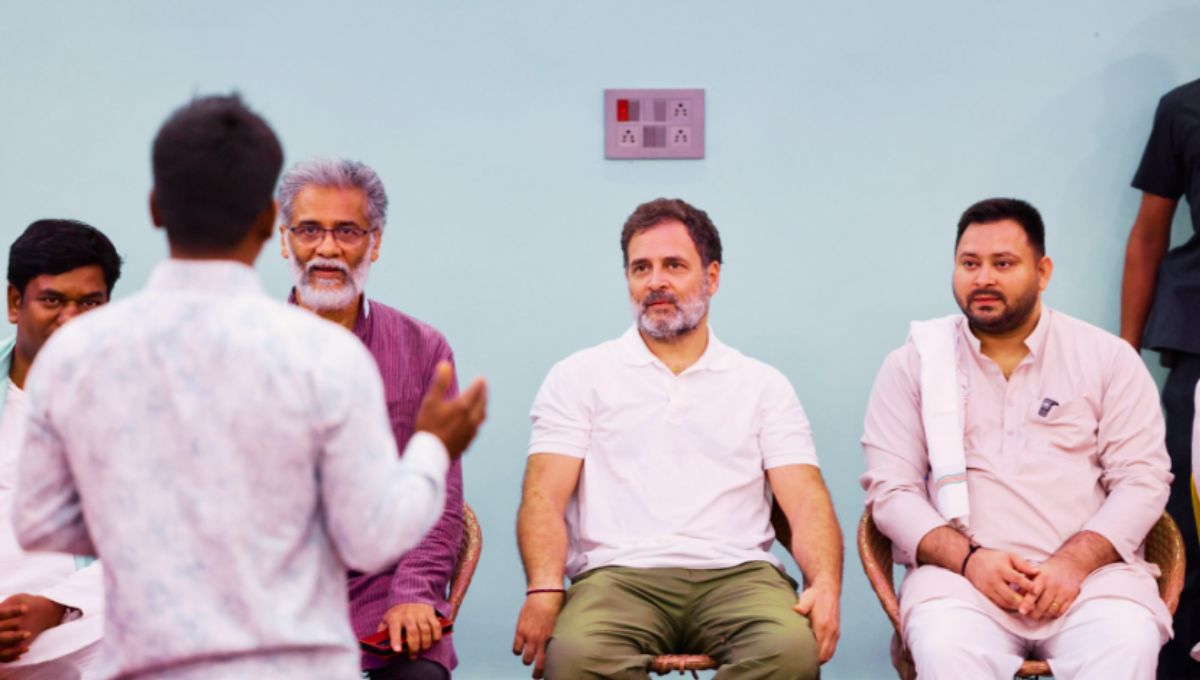 वोटर अधिकार यात्रा:वोट चोरों को धूल चटाने निकली