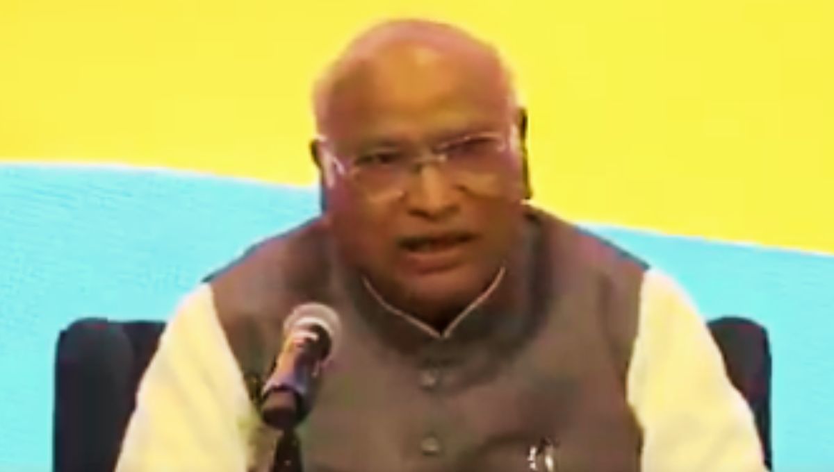 मनमोहन सिंह फेलोशिप के जरिए कांग्रेस का नया संदेश