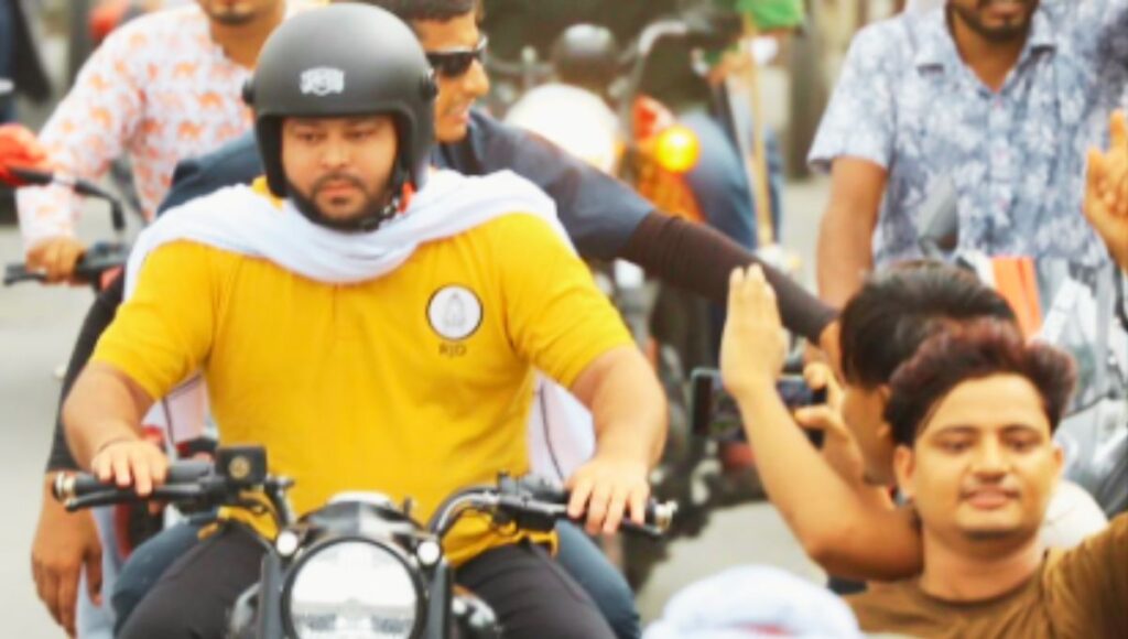 अत्याचार के खिलाफ तेजस्वी यादव का हुंकार, ना डरेंगे, ना झुकेंगे!