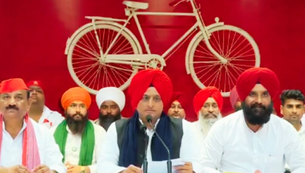 अखिलेश यादव का मोदी सरकार पर हमला: विदेश नीति में लगातार असफलताओं पर उठाए सवाल