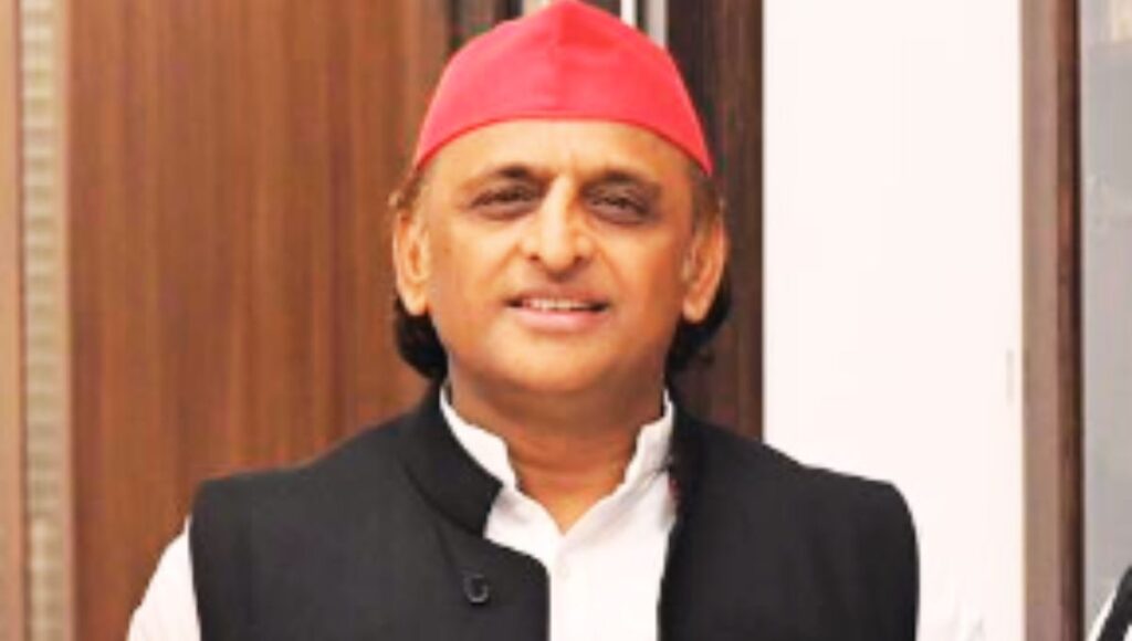 भाजपा की शिक्षा नीतियों पर अखिलेश यादव का हमला:भाजपा जाए तो स्कूल खिलखिलाए"