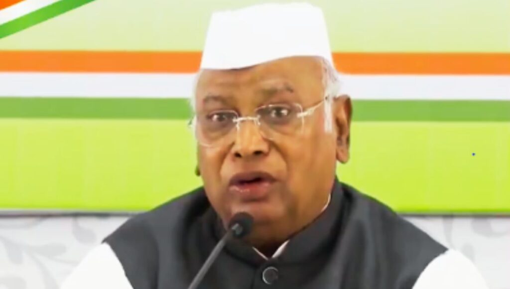 स्वदेशी बनाम चीन पर निर्भरता: खड़गे का मोदी सरकार पर बड़ा सवाल