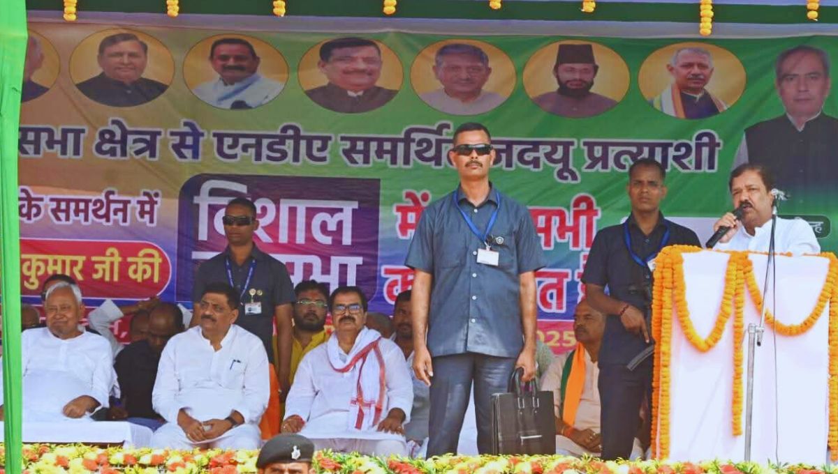 एनडीए के पक्ष में लहर, जनता विकास चाहती है एनडीए के पक्ष में लहर, जनता विकास चाहती है