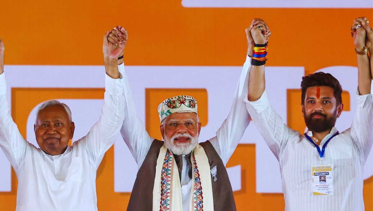 एनडीए की नकलची राजनीति पर राजद का वार एनडीए की नकलची राजनीति पर राजद का वार