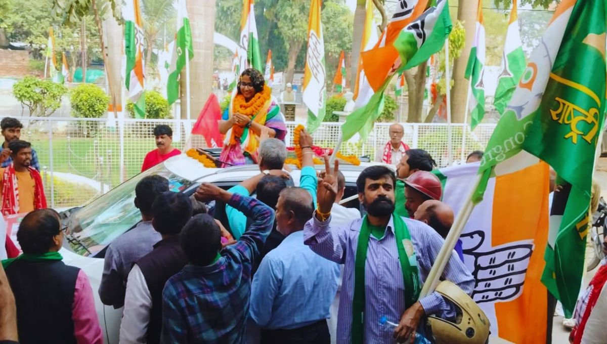 दिव्या गौतम और लालू प्रसाद यादव के रोड शो में उमड़ा जनसैलाब