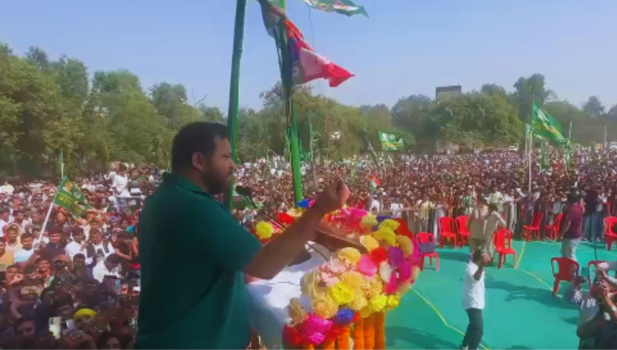 बिहार में परिवर्तन की आहट: नवादा की जनसभा में तेजस्वी यादव का मोदी सरकार पर सीधा वार