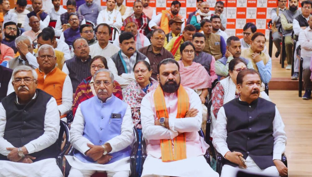 पीएम मोदी ने मन की बात में मधु क्रांति का दिया संदेश