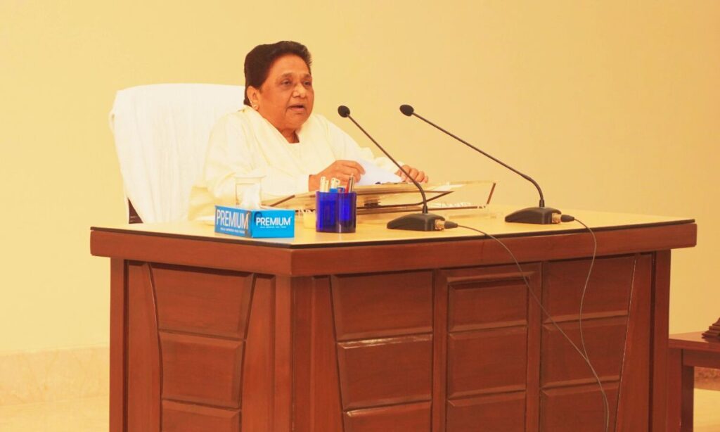 बहुजन आंदोलन को नई दिशा: मायावती ने अम्बेडकर स्थलों पर श्रद्धांजलि कार्यक्रम के लिए किया आह्वान