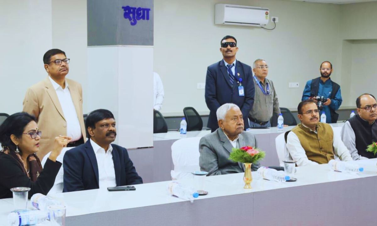 बिहार में डेयरी क्रांति की नई शुरुआत: मुख्यमंत्री नीतीश कुमार की पहल से किसानों की आय में आएगा बड़ा बदलाव