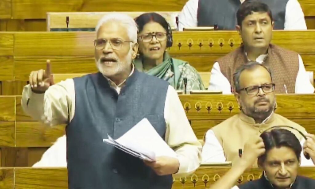 मनरेगा का नाम बदलने पर संसद में उठा सवाल