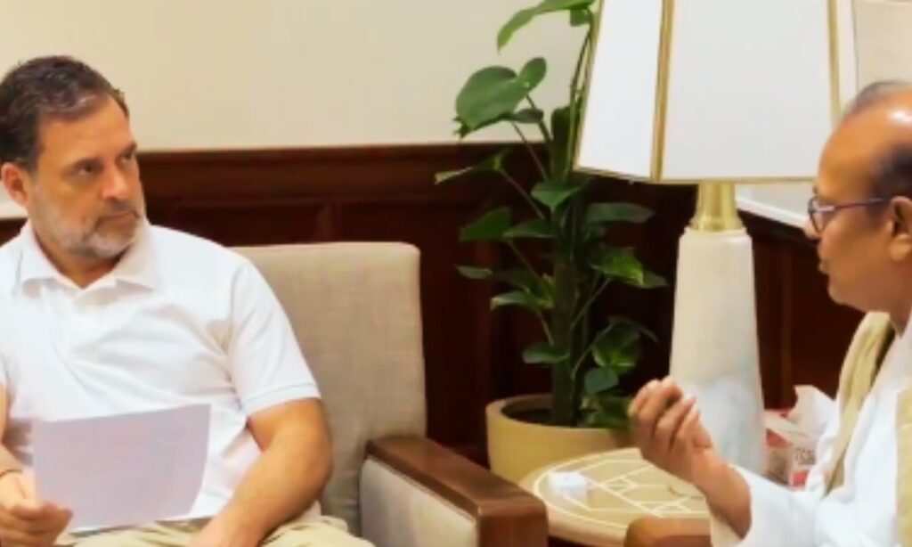 भारत का वैश्य समाज संकट में: छोटे व्यापारियों की पीड़ा और राहुल गांधी की चेतावनी