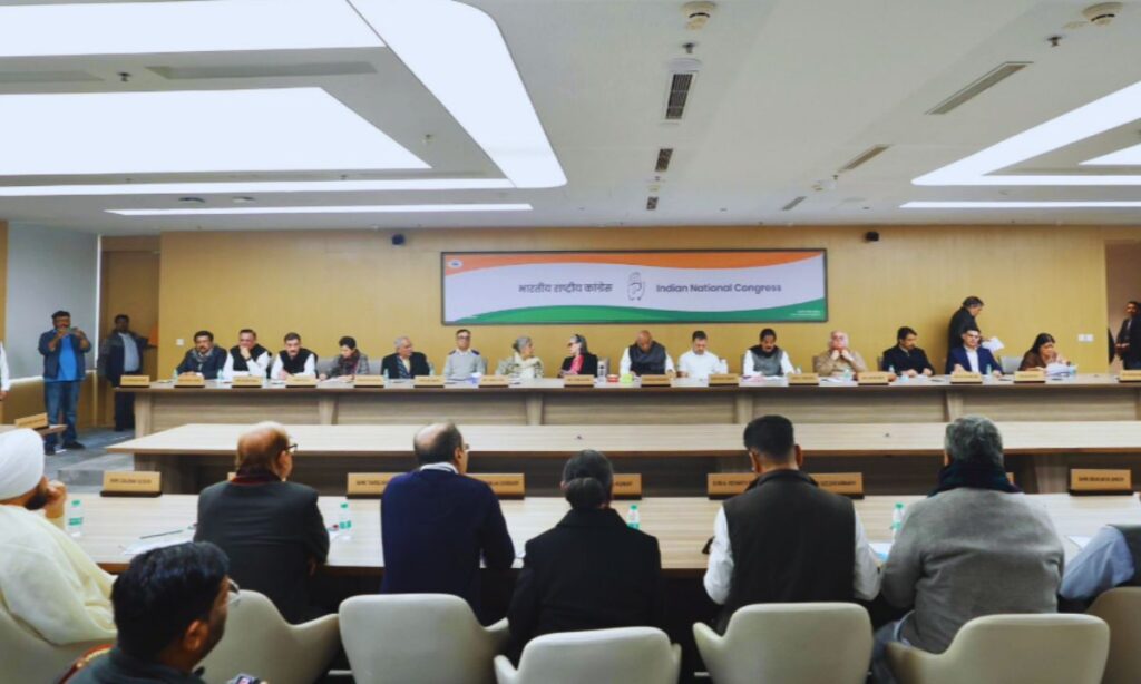 Mallikarjun Kharge का बड़ा आरोप: MGNREGA और संविधान पर संकट