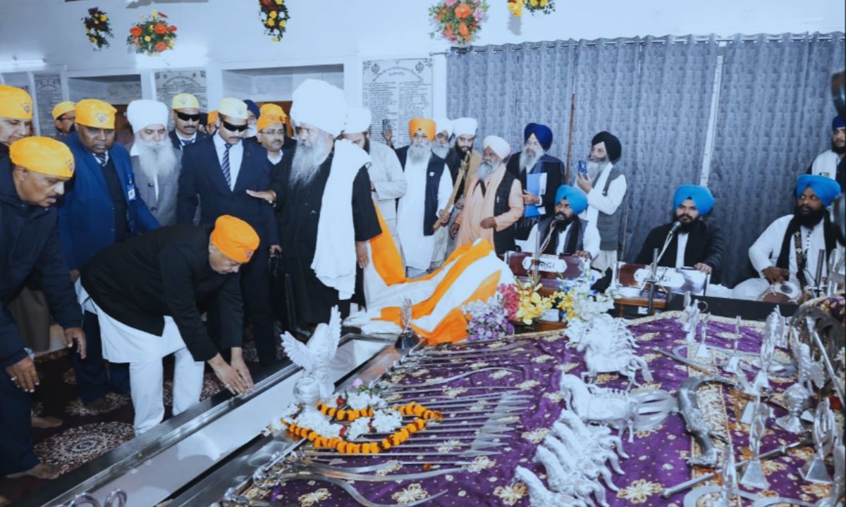 गुरु गोविंद सिंह जी के 359वें प्रकाश पर्व पर पटना साहिब में भव्य आयोजन, मुख्यमंत्री नीतीश कुमार ने टेका मत्था