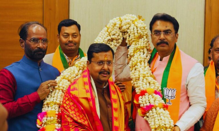 नितिन नवीन के भाजपा राष्ट्रीय अध्यक्ष बनने पर बिहार भाजपा कार्यालय में जश्न