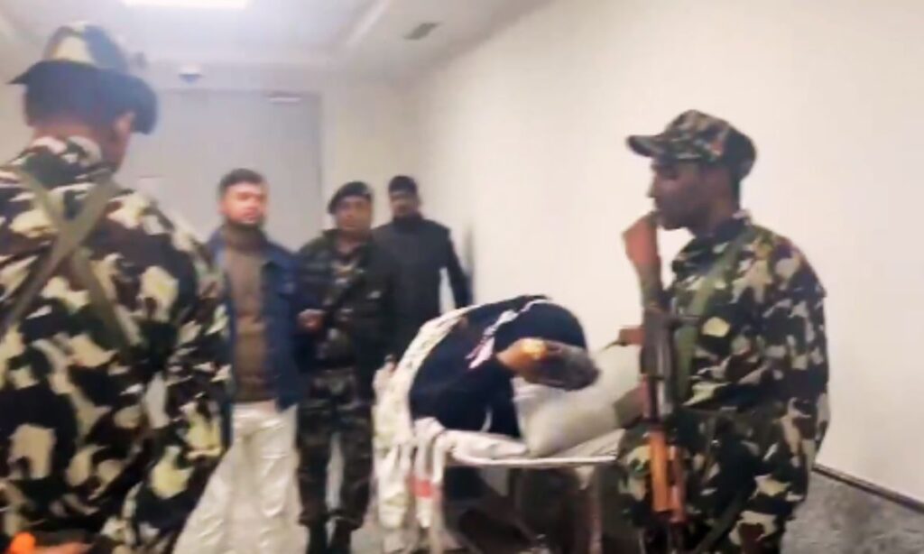 पप्पू यादव अस्पताल बेड मुद्दे पर स्वास्थ्य व्यवस्था पर सवाल