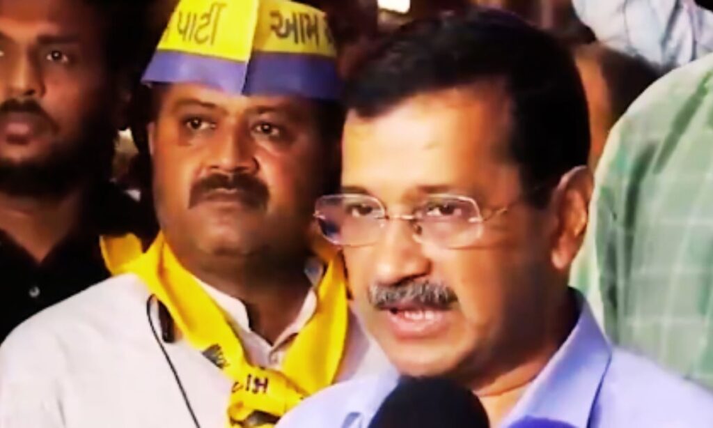अरविंद केजरीवाल ने गुजरात में बीजेपी सरकार पर भ्रष्टाचार, किसानों पर अत्याचार और पेपर लीक को लेकर हमला बोला