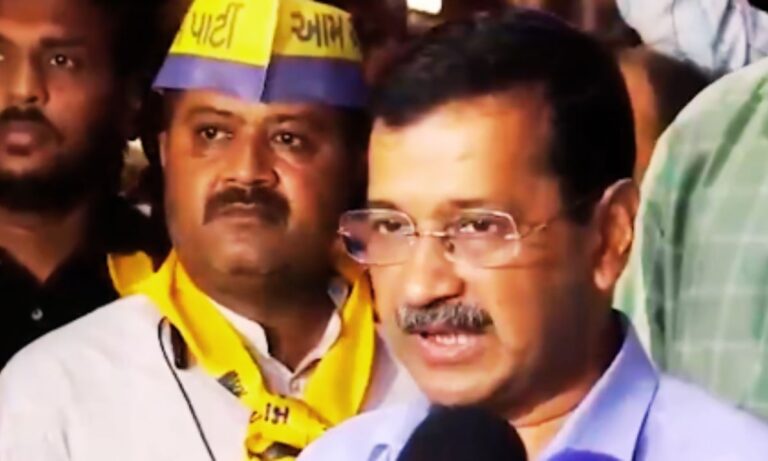 अरविंद केजरीवाल ने गुजरात में बीजेपी सरकार पर भ्रष्टाचार, किसानों पर अत्याचार और पेपर लीक को लेकर हमला बोला