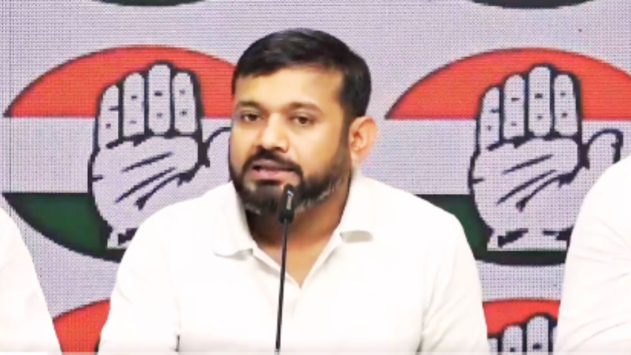 दिल्ली में कांग्रेस द्वारा शिक्षा, पेपर लीक और रोजगार को लेकर तीन प्रमुख मांगें उठाते हुए प्रेस वार्ता