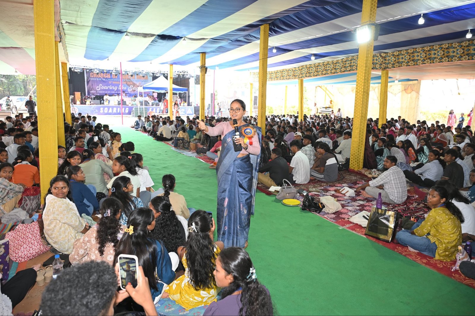 इटकी में DCYM के 72वें वार्षिक शिविर में युवाओं को शिक्षा और सामाजिक जिम्मेदारी का संदेश देतीं शिल्पी नेहा तिर्की